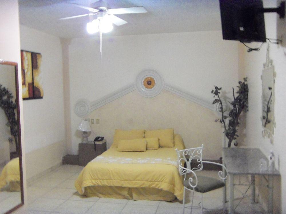 Hotel Gya Express Aguascalientes Bagian luar foto