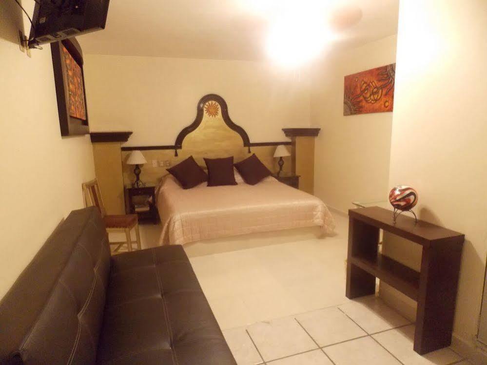 Hotel Gya Express Aguascalientes Bagian luar foto