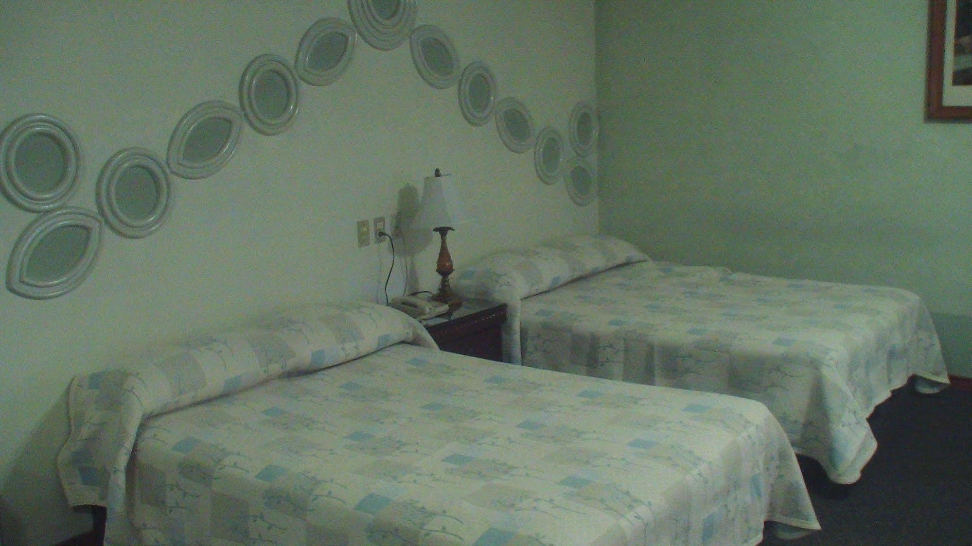 Hotel Gya Express Aguascalientes Bagian luar foto