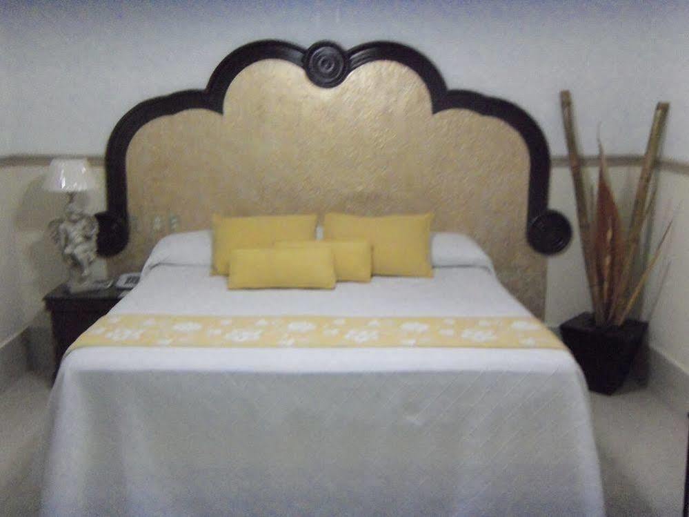 Hotel Gya Express Aguascalientes Bagian luar foto