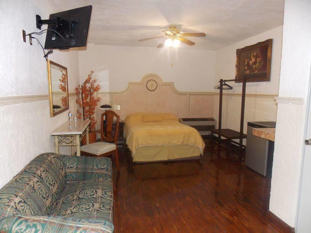 Hotel Gya Express Aguascalientes Bagian luar foto