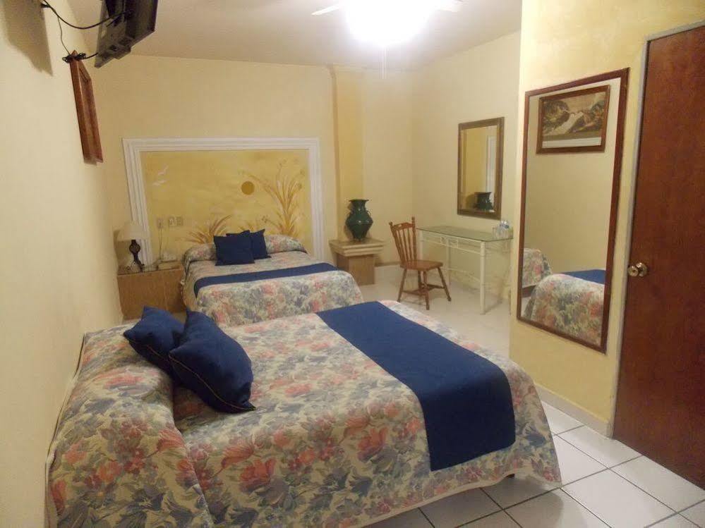 Hotel Gya Express Aguascalientes Bagian luar foto